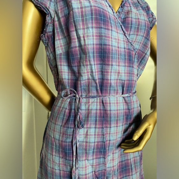 Converse Plaid wrap dress - Picture 14 of 16